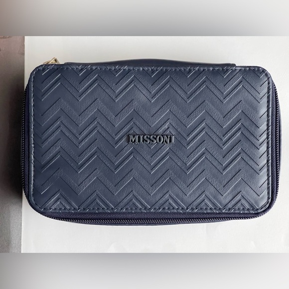 Missoni For Delta Travel /Toiletry Case/Bag Exclusive 2024 Release In Navy Blue - Picture 5 of 16